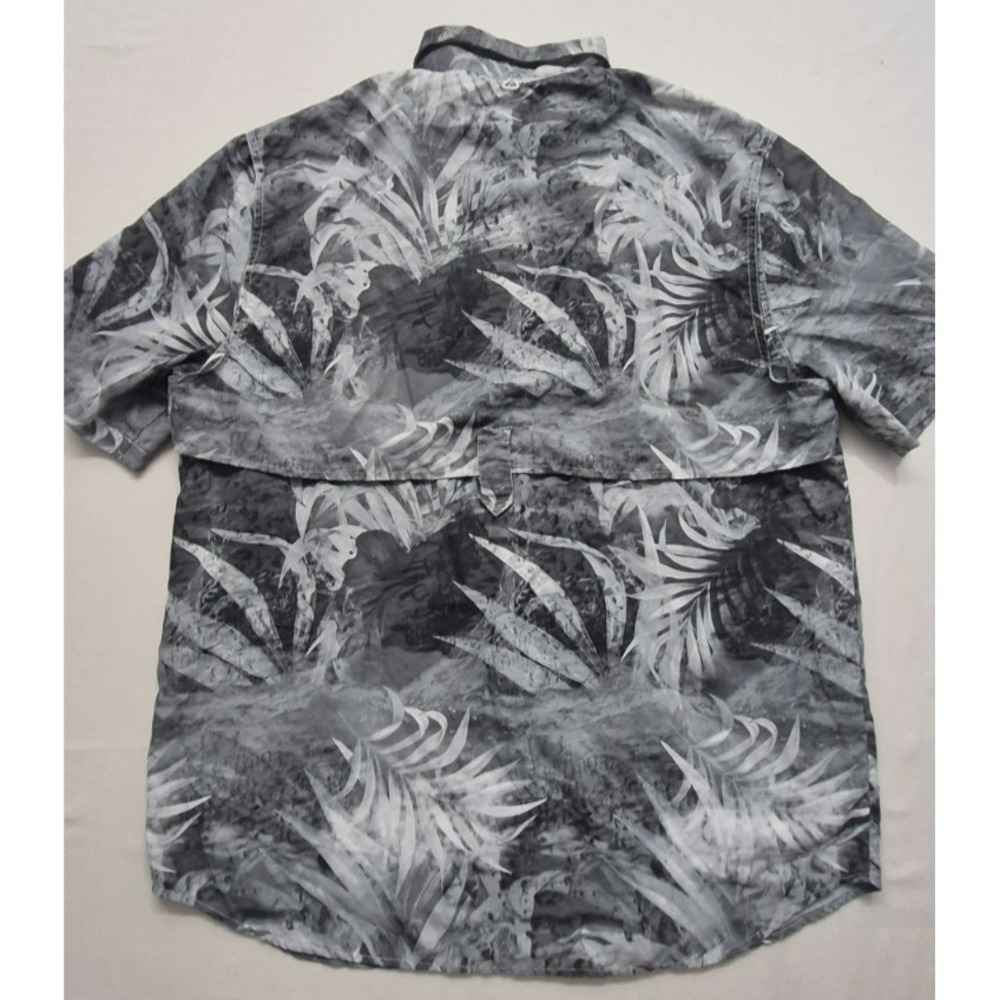 REEL Legends Men's black/gray floral print Shirt‎ Saltwater SS button up vented - Picture 11 of 16